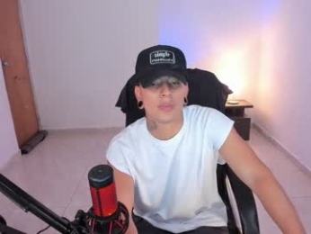 saenz_hotx webcam model stream image