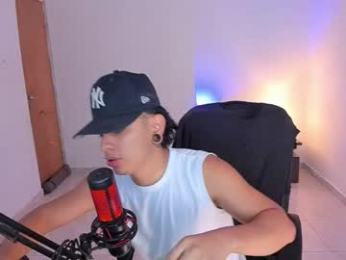 saenz_hotx webcam model stream image