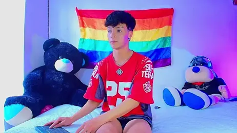 twink_sebas_ webcam model stream image
