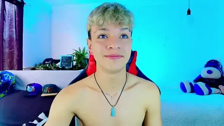 twink_sebas_ webcam model stream image