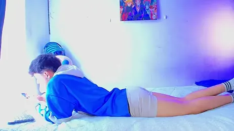 twink_sebas_ webcam model stream image