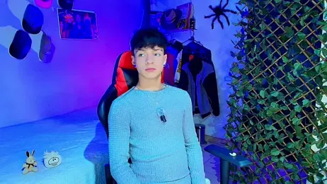 twink_sebas_ webcam model stream image