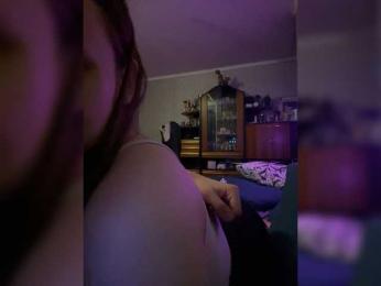 Kitty-Puppy webcam bongacams model stream image