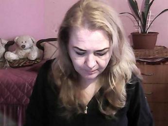 NinaKeil webcam model stream image