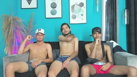 TheWolfpack_ webcam model stream image