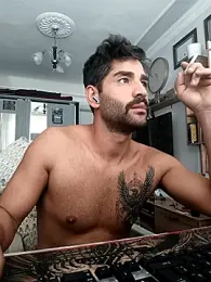 ogiday124 webcam stripchat model stream image