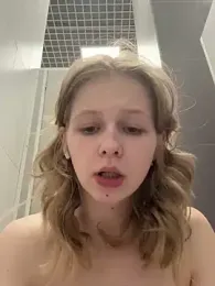 Julie_Cutie webcam model stream image