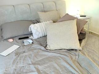 Katha Love webcam model stream image