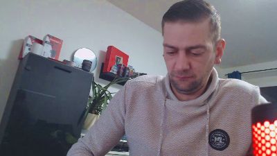 Lienlingsidiot webcam model stream image