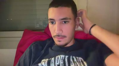 lepetitmignon1 webcam model stream image