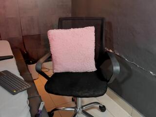Meghan Rouse webcam model stream image