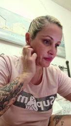 Shelket webcam cam4 model stream image