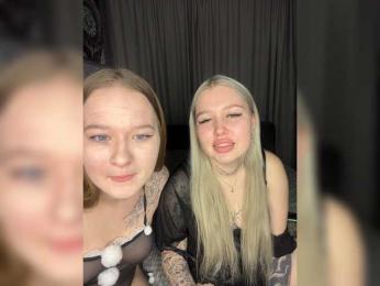 DoollSin webcam model stream image