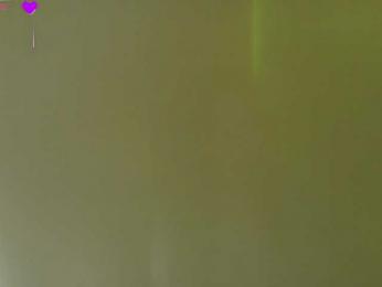 IchTahira webcam model stream image