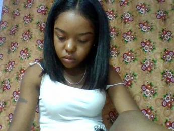 Elysa7 webcam model stream image