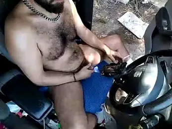 HairyPigTop webcam model stream image