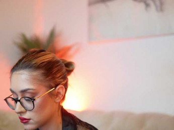 AileenKiss webcam model stream image