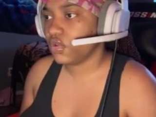 casmami webcam model stream image