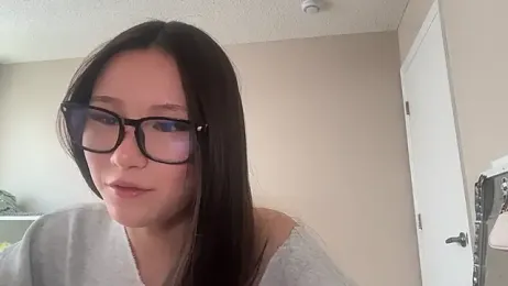 luvvivii webcam model stream image