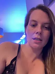 newMichelle webcam model stream image