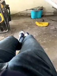 MAHKE12 webcam model stream image