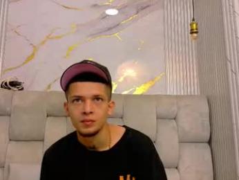 kendalltaylorr webcam model stream image