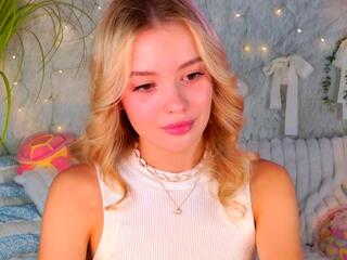 Lily Rooney webcam model stream image