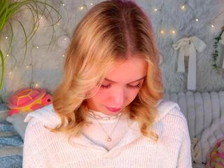 Lily Rooney webcam model stream image