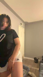 Yurfavwhitesnow webcam model stream image