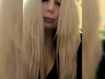 SweetJulia21 webcam model stream image