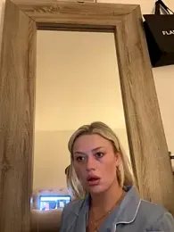 blissdimicco webcam model stream image
