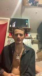 DDROPPA webcam model stream image