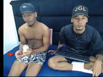 Straight_latinX webcam model stream image