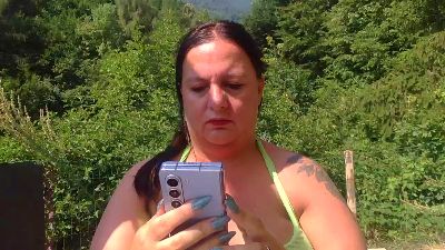 LaReginaNera webcam model stream image