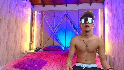 BoySlim2025 webcam model stream image