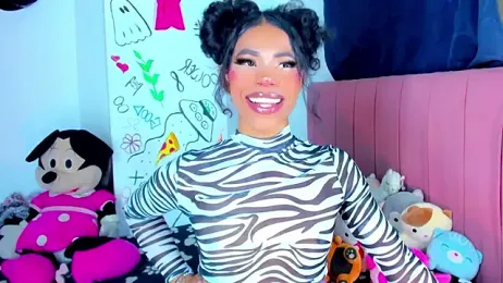 bloom444 webcam model stream image