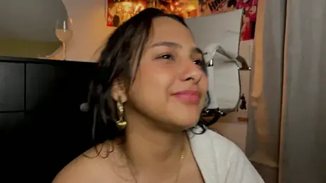 xSelena webcam model stream image