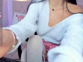 little_sweet_18 webcam model stream image