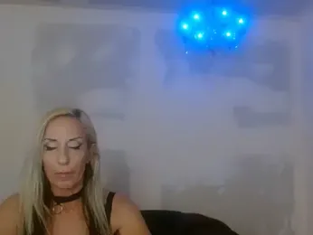 Sweet-Ginger webcam model stream image