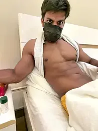 Hunkyardd webcam stripchat model stream image