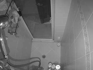 voyeurcam-baileybase-shower webcam model stream image