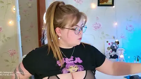 sinnamon_ webcam model stream image