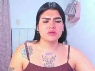 magguiebitchx webcam model stream image