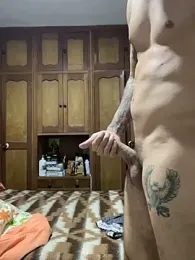 Guyinthemountain webcam model stream image