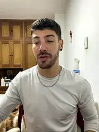 Guyinthemountain webcam stripchat model stream image