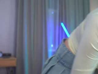 spring-day webcam model stream image