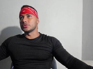 Layton Fox webcam model stream image