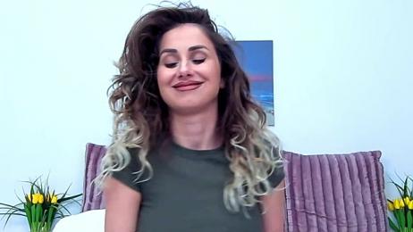 SelenaWest webcam model stream image