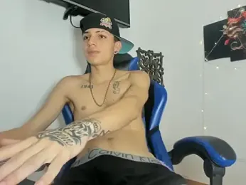 Yherferson_45 webcam model stream image