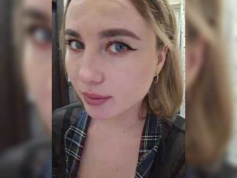 -Molly webcam model stream image